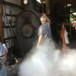 The Farmers and Threshermens Jubilee - Steam engine apple press