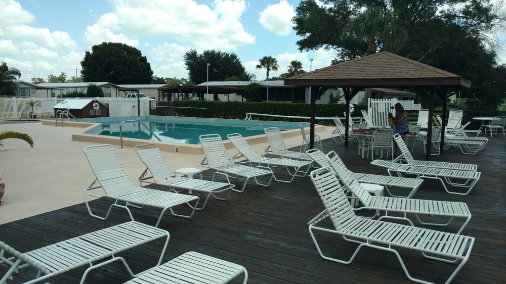 WHISPER LAKE MOBILE HOME COMMUNITY Updated August 2024 1429 Whisper