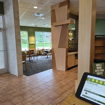 Panera Bread - seating - Sandwiches Near Me - Wilmington, Delaware Panera Bread - seating - Sandwiches Near Me - Wilmington, Delaware