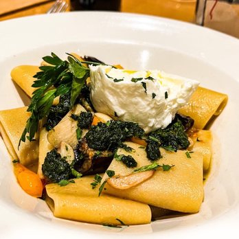 Giovanni's Brooklyn Eats - a plate of pasta with spinach and cheese - Italian Near Me - Brooklyn, New York Giovanni's Brooklyn Eats - a plate of pasta with spinach and cheese - Italian Near Me - Brooklyn, New York