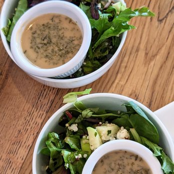 Escape Lounges - Salad - Airport Lounges Near Me - Phoenix, Arizona Escape Lounges - Salad - Airport Lounges Near Me - Phoenix, Arizona