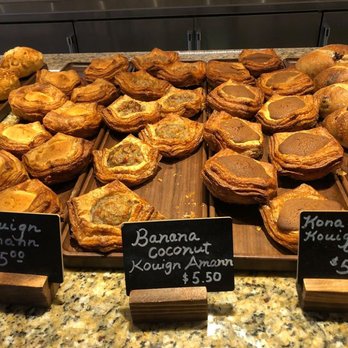 Halekulani Bakery - Bakeries Near Me - Honolulu, Hawaii