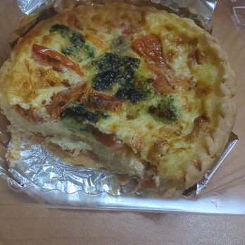 Paris Bakery Cafe - Veggie quiche - Bakeries Near Me - Monterey, California