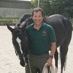 Indek Chiropractic - Horse and Rider Chiropratic