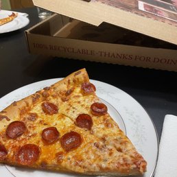 Pepperoni pizza Pepperoni pizza