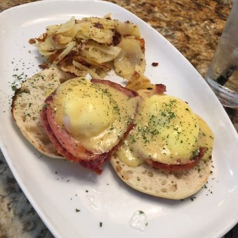 Hershey Pantry - Eggs Benedict - delicious! - Breakfast & Brunch Near Me - Hershey, Pennsylvania Hershey Pantry - Eggs Benedict - delicious! - Breakfast & Brunch Near Me - Hershey, Pennsylvania