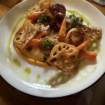 Fete - Scallops - New American Near Me - Honolulu, Hawaii