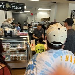 The line to order. The line to order.