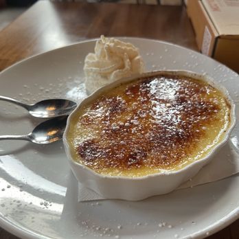 Freda's Fine Food & Drink - Crème brûlée - Pizza Near Me - Moorpark, California