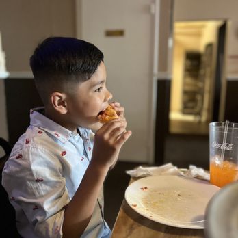 Constantine's Pizza House - Pepperoni pizza washed down with a Orange Fanta! - Pizza Near Me - South Daytona, Florida Constantine's Pizza House - Pepperoni pizza washed down with a Orange Fanta! - Pizza Near Me - South Daytona, Florida
