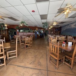 Albuquerque City Limits Restaurant - Dining area