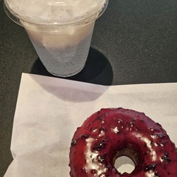 Hipsterberry donut and coconut lavender italiansoda