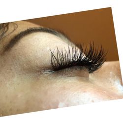 Brittany Sedillo - Eyelash extensions.