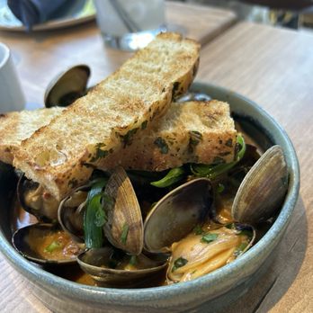 COMMUNION Restaurant and Bar - Clams , good quantity and flavors. - Soup Near Me - Seattle, Washington