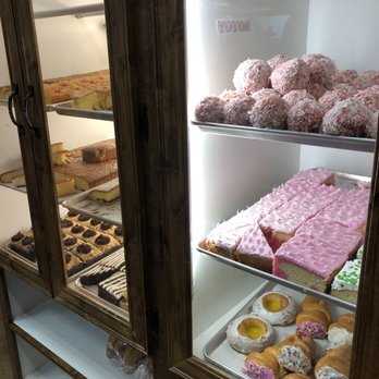 El Bolillo Bakery - Desserts Near Me - Houston, Texas El Bolillo Bakery - Desserts Near Me - Houston, Texas