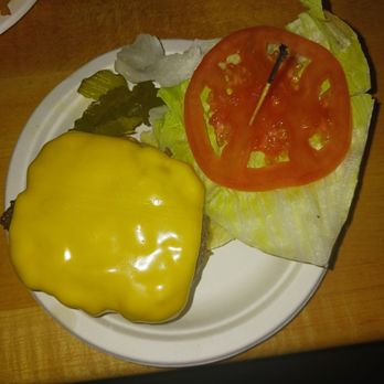 Corner Bistro - Cheese burger - American Near Me - New York, New York