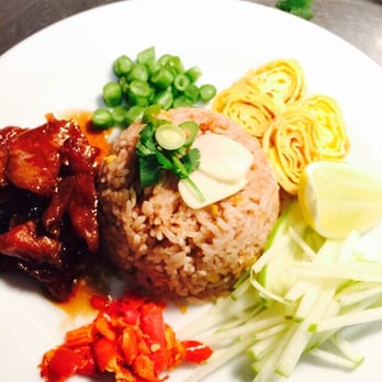 Thai Hutt Restaurants - Fried rice serve with sweet pork , egg, beans and Green apple - Thai Near Me - Napier, AUK Thai Hutt Restaurants - Fried rice serve with sweet pork , egg, beans and Green apple - Thai Near Me - Napier, AUK