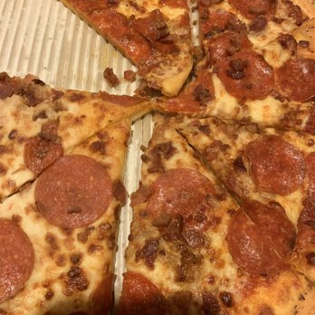 Pizza Hut - Absolutely awful. - Pizza Near Me - Memphis, Tennessee Pizza Hut - Absolutely awful. - Pizza Near Me - Memphis, Tennessee