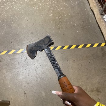 Stumpy's Hatchet House - Green Brook - Axe - Axe Throwing Near Me - Green Brook, New Jersey
