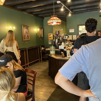 Ludlow Charlingtons Coffee Shop - Interior - Coffee & Tea Near Me - Chicago, Illinois