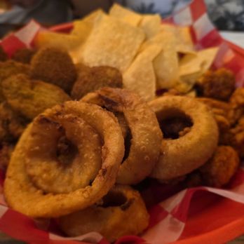 Big Nose Kate's Saloon - Appetizer sampler - Music Venues Near Me - Tombstone, Arizona