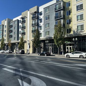 Cityline Sunnyvale - Shopping Centers Near Me - Sunnyvale, California