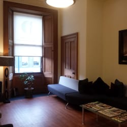 Integrated Dentalcare - Relaxing reception area.