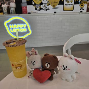 Happy Lemon - Mango Lemon Slushy - a local drink - Bubble Tea Near Me - Honolulu, Hawaii