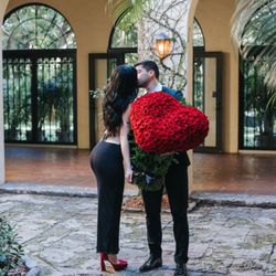 Doral Orchids Florals & Events - Bouquet of 300 roses