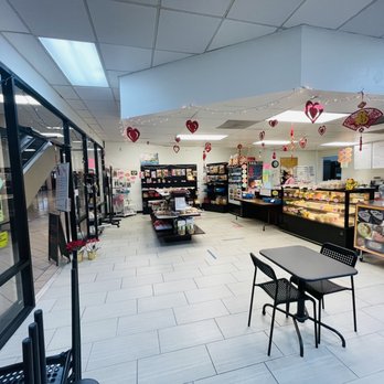 IBUN Bakery - the inside of a grocery store - Bakeries Near Me - Houston, Texas IBUN Bakery - the inside of a grocery store - Bakeries Near Me - Houston, Texas