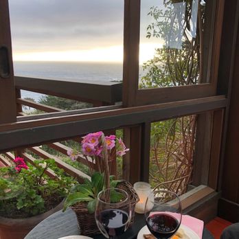 Tickle Pink Inn - Hotels Near Me - Carmel, California Tickle Pink Inn - Hotels Near Me - Carmel, California