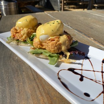 1880 Ice House - Salmon Benedict- perfectly poached egg on a sizable Salmon base that crowned the English Muffin- perfection! - Bars Near Me - Denison, Texas