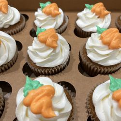 SuzyBakes - Carrot Cake