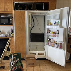 Sub-Zero refrigerator repair