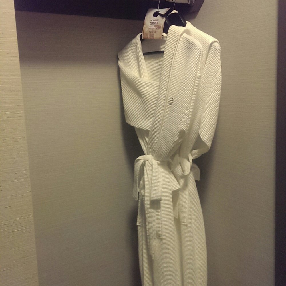 Hotel Clique - Hotels Near Me - Calgary, Alberta Hotel Clique - Hotels Near Me - Calgary, Alberta