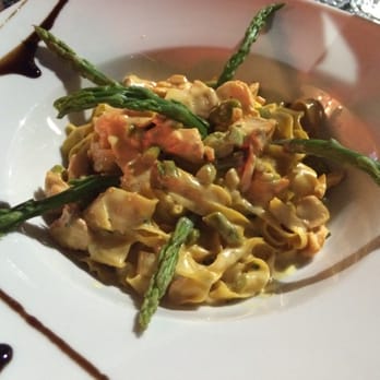 Pane e Vino - Pasta special. Salmon and asparagus! Yes please - Italian Near Me - Miami Beach, Florida Pane e Vino - Pasta special. Salmon and asparagus! Yes please - Italian Near Me - Miami Beach, Florida
