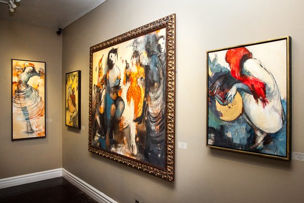 Distinction Gallery by null