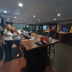 Tartans Sports Bar - Tartans Bar