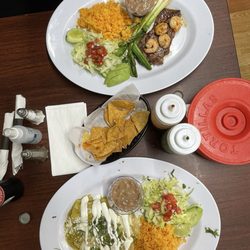 Mucho Loco - Enchiladas Mar y Tierra