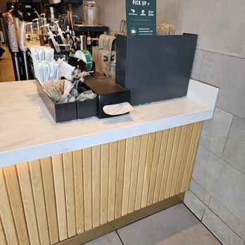 Starbucks - Mobile pick up - Coffee & Tea Near Me - Burbank, California Starbucks - Mobile pick up - Coffee & Tea Near Me - Burbank, California