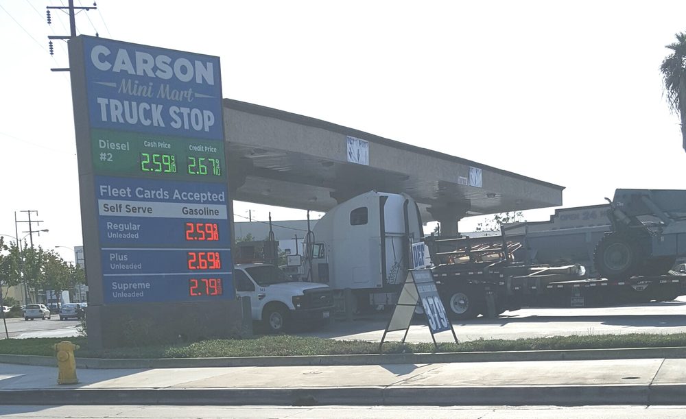 CARSON MINI TRUCK STOP Updated October 2024 101 W Victoria St