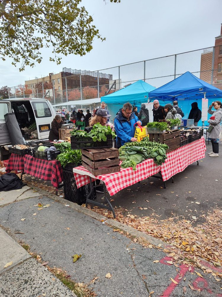 JACKSON HEIGHTS GREENMARKET 105 Photos & 48 Reviews 34th Ave & 79th Street &, 80th St