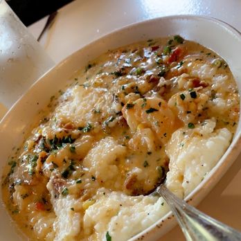 Cohen's Retreat - Shrimp and grits - New American Near Me - Savannah, Georgia Cohen's Retreat - Shrimp and grits - New American Near Me - Savannah, Georgia