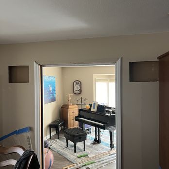 Kliu Builders - Packet doors repair - Handyman Near Me - Irvine, California Kliu Builders - Packet doors repair - Handyman Near Me - Irvine, California