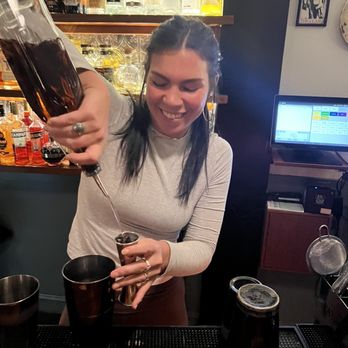Dwyer's Pub - Bartender! - Pubs Near Me - Portsmouth, New Hampshire