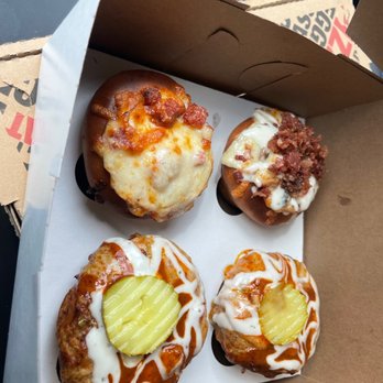 4 Corners Pizza - Pizza cupcakes - Pizza Near Me - Newton, Massachusetts
