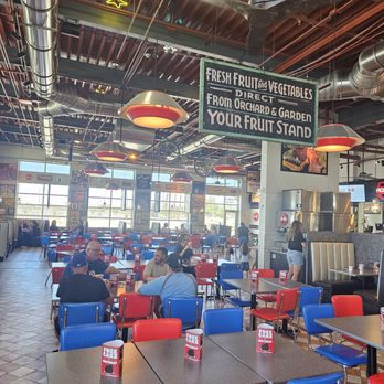 Portillo's - Inside dining - Burgers Near Me - Surprise, Arizona