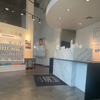 Avenue Five Institute - pretty and clean reception area - Cosmetology Schools Near Me - Austin, Texas