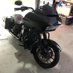 Complete Mobile - Harley upgrades CarPlay stereo, amplifier and speakers.