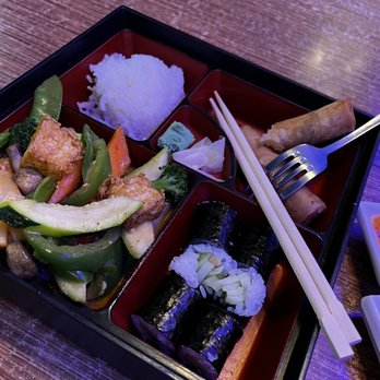 Bento Cafe - Red Curry Bento Lunch Box - Sushi Bars Near Me - Fishers, Indiana Bento Cafe - Red Curry Bento Lunch Box - Sushi Bars Near Me - Fishers, Indiana